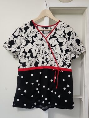 Disney Minnie Mouse Mock Wrap Scrub Top L